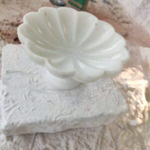 Marble Pot Flower Design